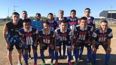 EQUIPO. Flecha viene de ganarle 2-1 el clásico a Abrojal.
