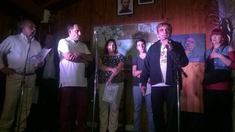 FOLCLORE. María Díaz, Sebastián Gómez, Rubén Orellana, Facundo Schneider y Ángel Mena, ganaron el Pre Cosquín Pilar, sede Del Viso..