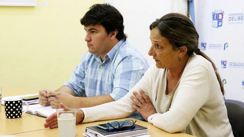 RECORTE. La titular de Educación, Sonia Stegmann, analizó la posible merma de fondos con los ediles..