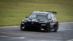 Matías Rossi quiere acercarse al récord de Traverso como máximo ganador del TC2000. Matías Rossi quiere acercarse al récord de Traverso como máximo ganador del TC2000.