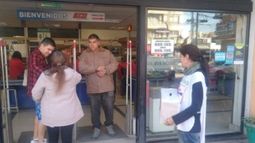 Los voluntarios de Cáritas Pilar llevaron sus alcancías a varios puntos de la localidad. Los voluntarios de Cáritas Pilar llevaron sus alcancías a varios puntos de la localidad.