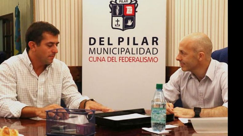 REUNIÓN. Ducoté con el titular del IPS, Christian Gribaudo..