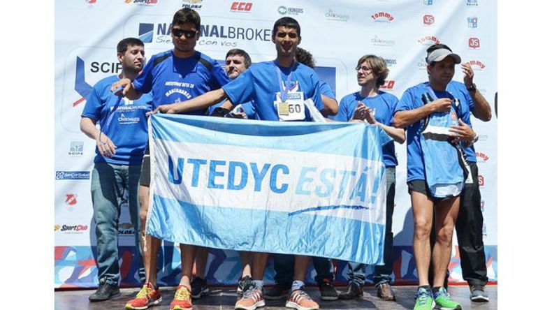PODIO. Juan Cena, Fabián Martínez y Jorge Gorosito, las medallas de los 10K. .