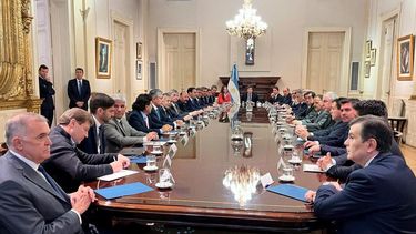 REUNIÓN. Milei mantuvo este martes su primera reunión con los 23 gobernadores y el Jefe de Gobierno porteño &nbsp;