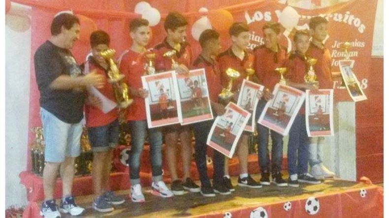 DESPEDIDA. La 2003 de Sportivo concluyó su campaña en la Liga Argentina..