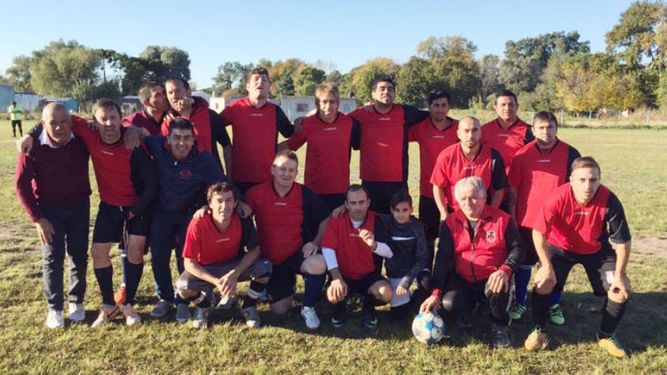 LÍDER. La Unión de Villa Rosa, uno de los punteros que tienen los Senior..