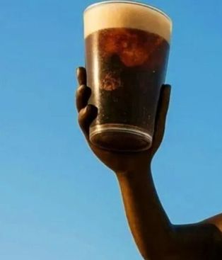 Córdoba levanta su brindis más icónico: llega el primer monumento al fernet con coca Córdoba levanta su brindis más icónico: llega el primer monumento al fernet con coca