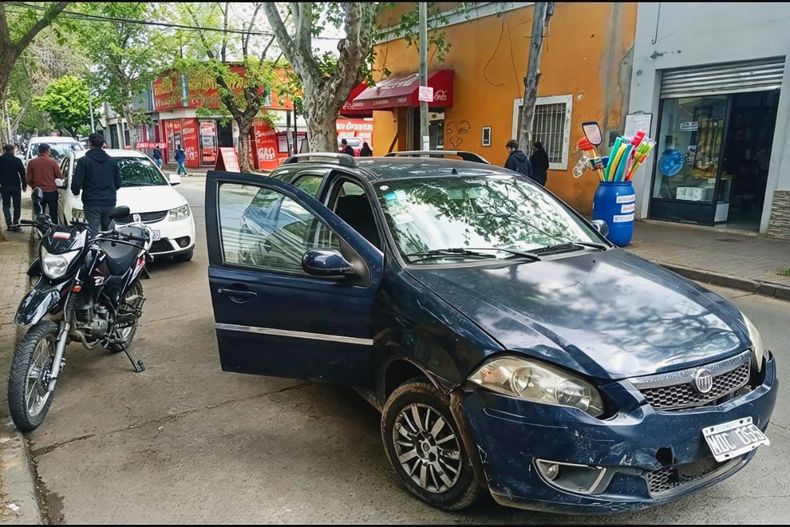 El choque ocurrió en Ituzaingó e Independencia, en el centro de Pilar.&nbsp;