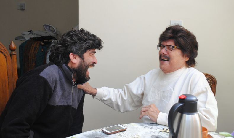RISAS. Encuentro de Víctor Koprivsek, autor de esta noche, con Ramón Ayala.&nbsp;