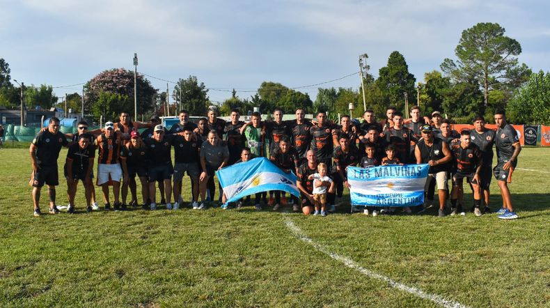 PLANTEL. Zelaya hizo su estreno como local en un torneo del Consejo Federal.
