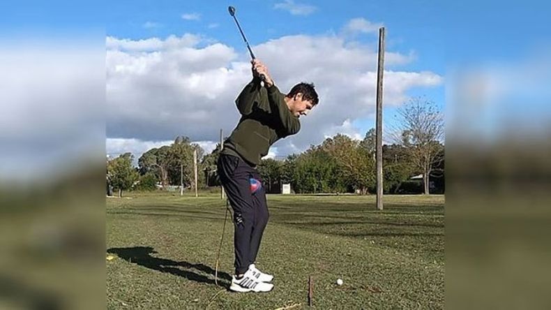 ENTRENA. Durante la cuarentena, Exe practica en casa la técnica de distancia. .
