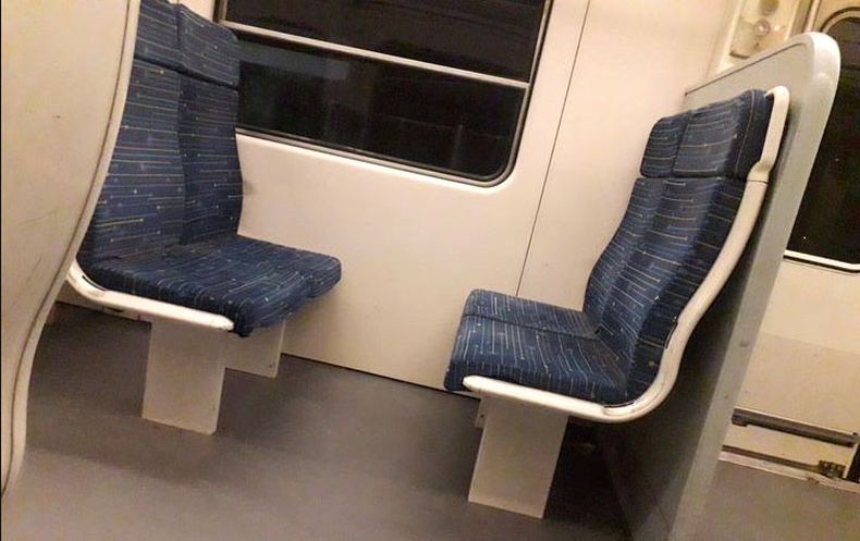Entonces allí estaba yo subiendo en la estación del terror, de la desesperación y de la inseguridad en un tren limpio, sano y sin olor y entonces me dije ¿Esto es real? Usuarios del san Martín.