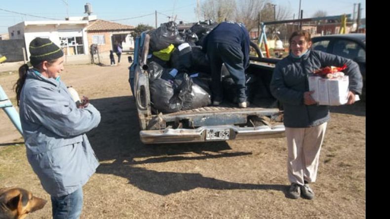 Las donaciones están destinadas a comedores infantiles de Derqui..