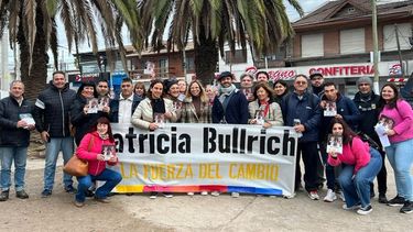 JUNTOS. Cáceres volvió al frente de su equipo una semana después de dar a luz. &nbsp;