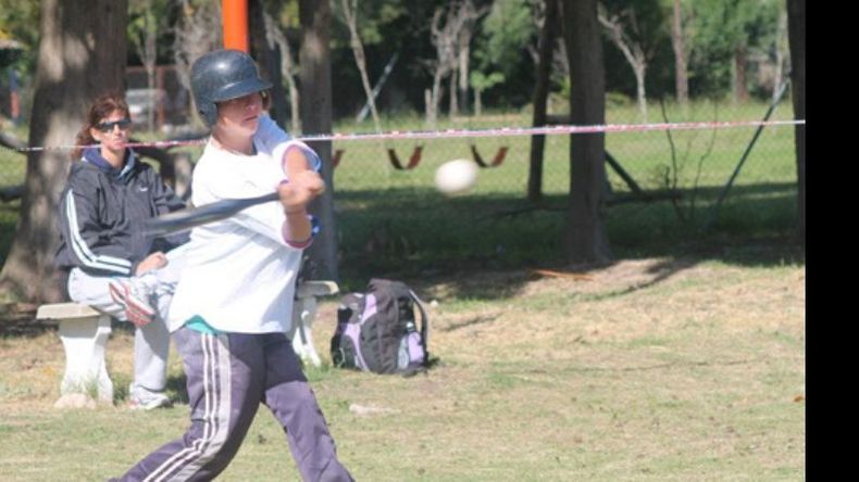 Bateo. Los chicos de Pilar volvieron a tener un buen desempeño..