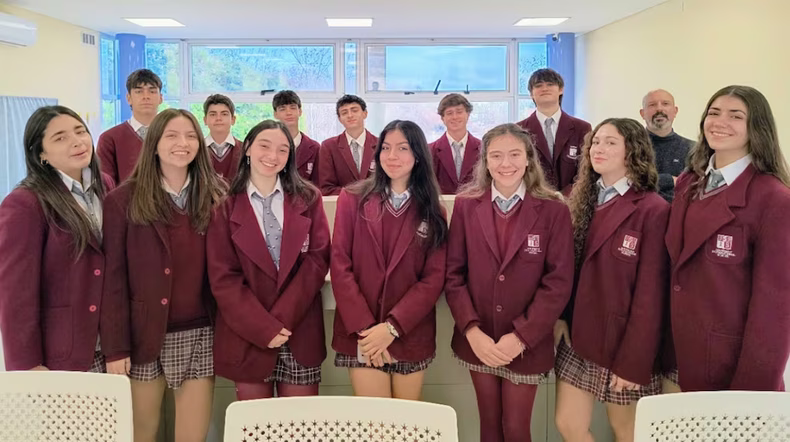 Estudiantes bonaerenses ganaron una competencia de la NASA. (Southern International School)..avif