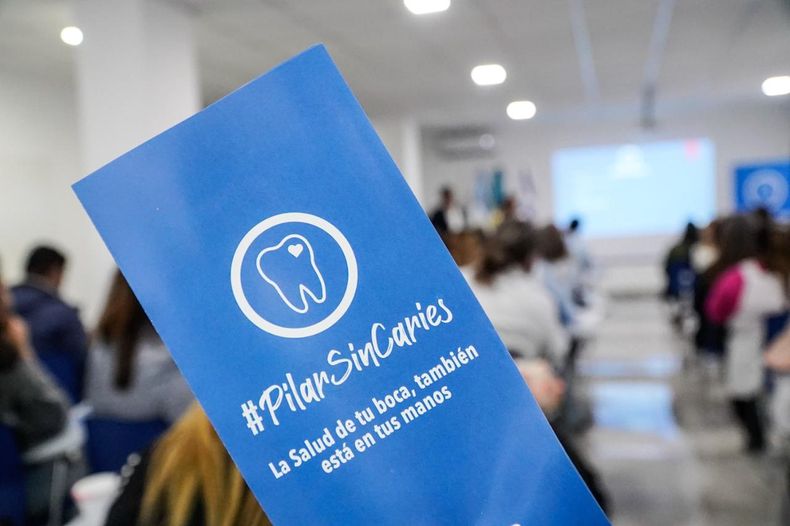 PILAR SIN CARIES. La extensión del programa se presentó en el hospital central.
