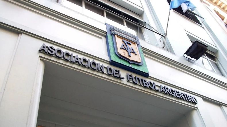 A través del Boletín Oficial, el Gobierno detalló la reglamentación para que los clubes puedan convertirse en Sociedades Anónimas Deportivas.