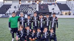 La división 2013 de Real Pilar jugó en el estadio Carlos Barraza.