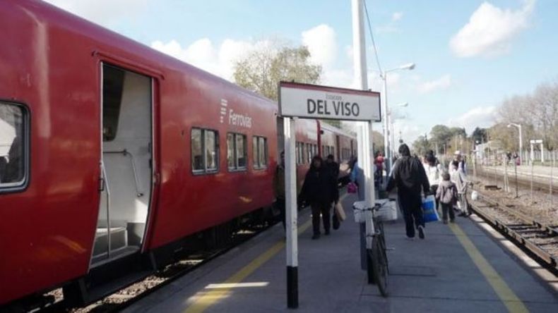 El hecho se produjo a unos 400 metros de la estación de Del Viso. .