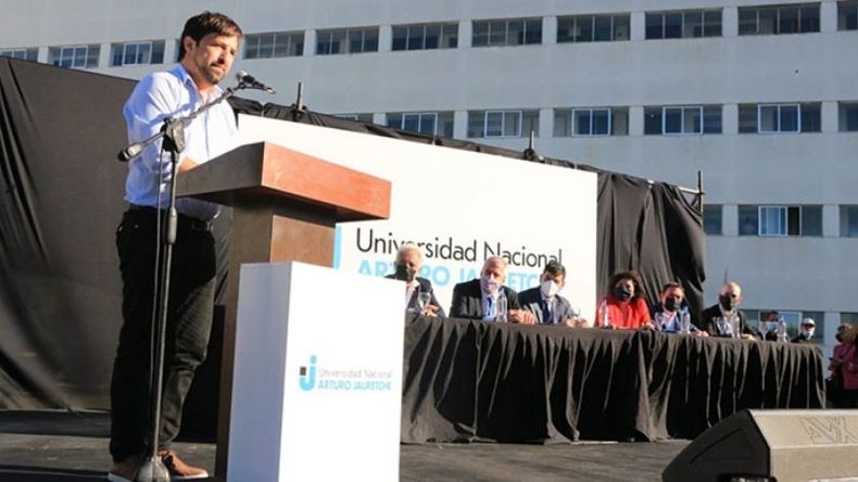 Pedido. El ministro Kreplak llamó a los bonaerenses a vacunarse..