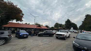 continua la busqueda de los delincuentes que robaron una casa en un country
