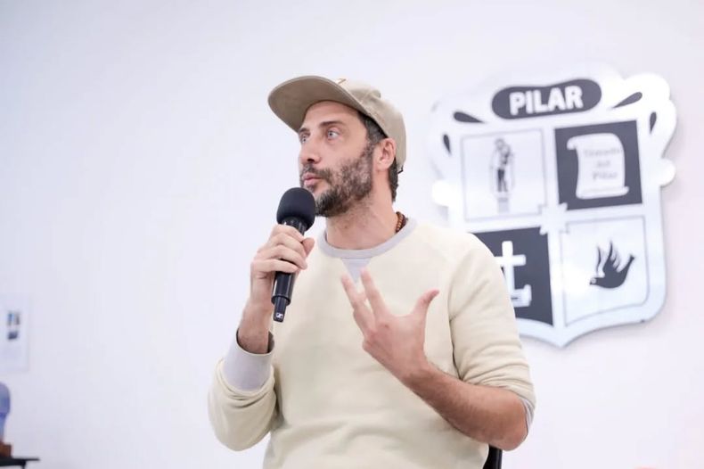 Luciano Cáceres dio una charla en el Centro Cultural Federal.