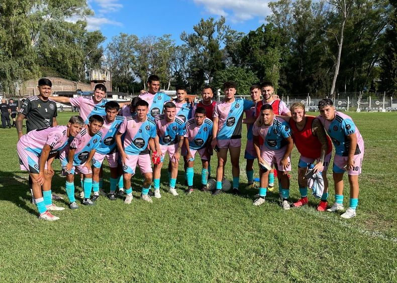 Pilar City fuo otro que goleó en la Primera B.