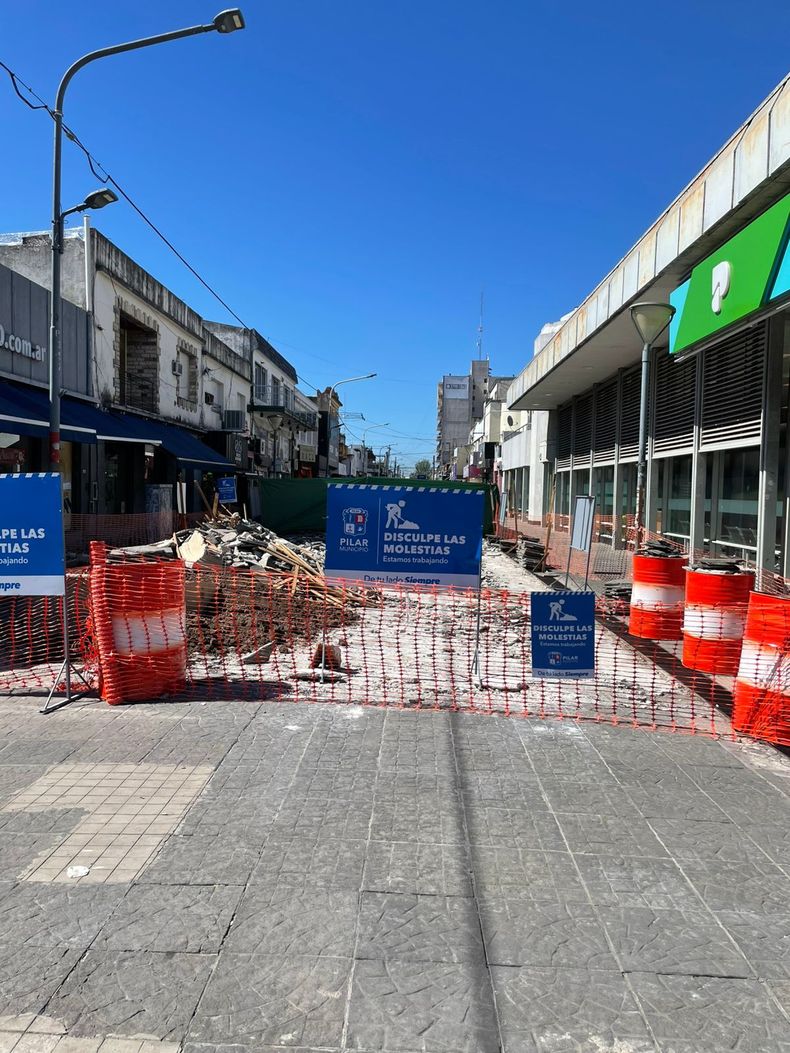 El trnsito peatonal sigue abierto mientras avanzan los trabajos en la peatonalnbsp