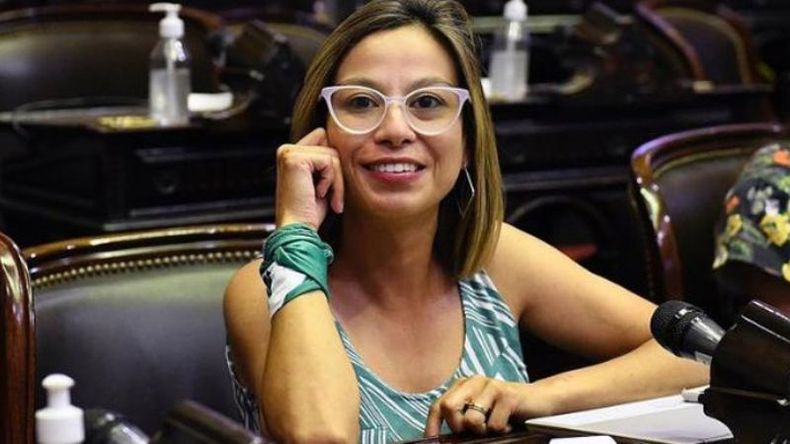 A FAVOR. Cáceres, el día que se votó en el Congreso la despenalización del aborto. .