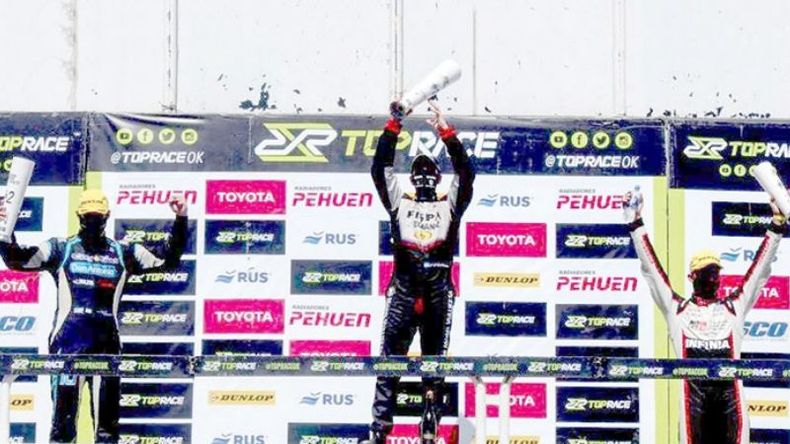 Distanciados. El podio del Top Race en Buenos Aires con Azar 2º y Rossi 3º..