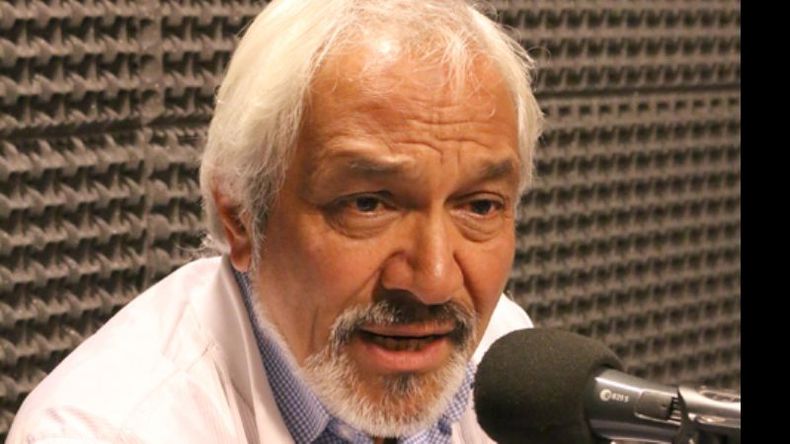 El candidato del FIT, Carlos Cornejo, también eligió la plaza para el cierre..