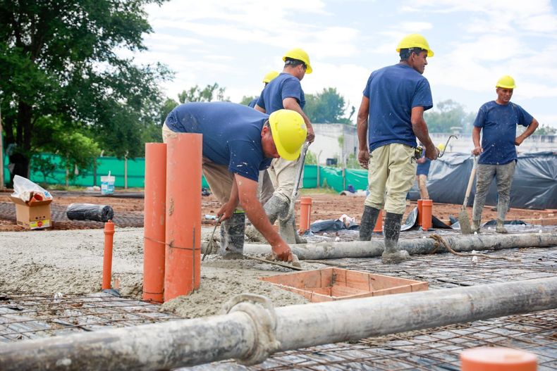 AVANCE. La Secundaria Nº28 es una de las ocho escuelas que está construyendo el Municipio.