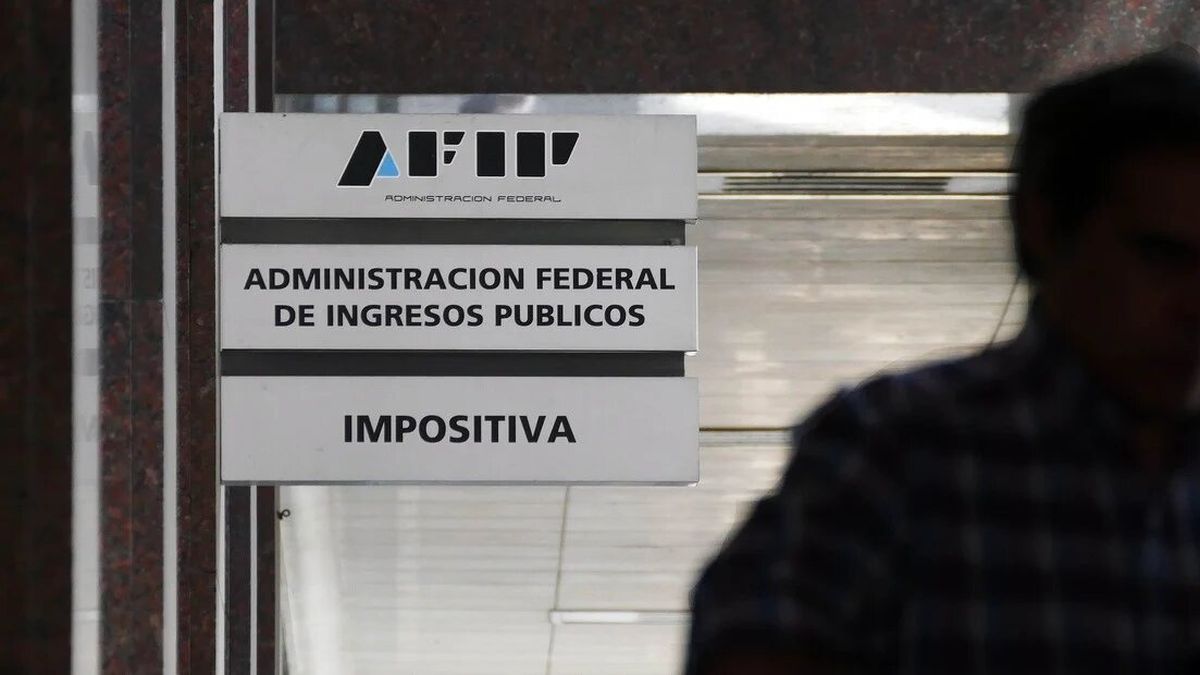 AFIP: ¿Cómo Funciona El Nuevo Piso De IVA Y Ganancias?