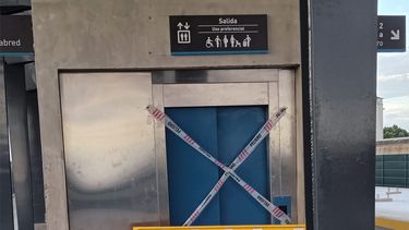 Ahora si una imagen vale más que mil palabras, es una vergüenza la estación de Villa Crespo! Tren San Martín. Lucas Otarola.