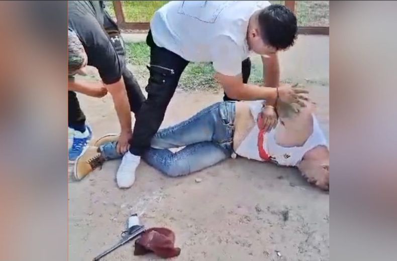 El segundo ladrón detenido fue reducido en la vía pública tras dispararle a la policía.&nbsp;