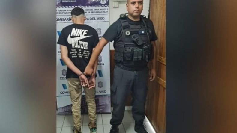 DETENIDO. Uno de los dos detenidos, en la Comisaría 3ª..