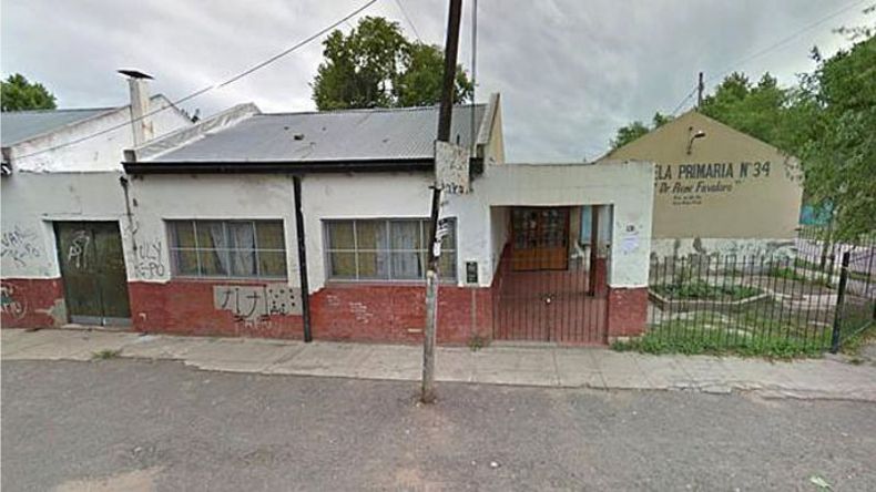 SEGURIDAD. La Escuela 34 uno de los edificios más atacados por vándalos. .