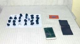 INCAUTADA. La droga que llevaba el delincuente que resultó detenido. .