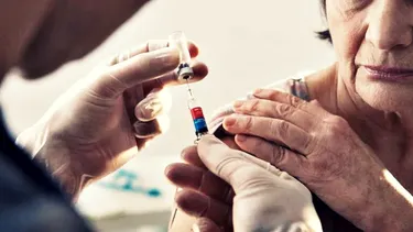 CONTRA LA GRIPE. Los mayores de 65 años deben vacunarse todos los años. CONTRA LA GRIPE. Los mayores de 65 años deben vacunarse todos los años.