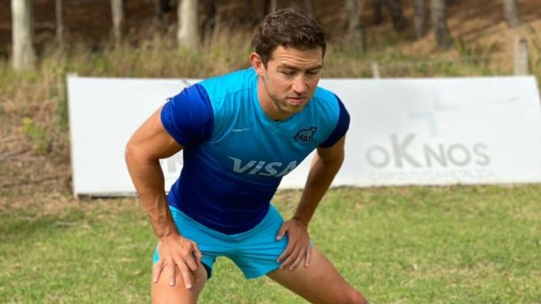 ENTRENAMIENTO. Sábato elonga en lo que fue la pretemporada en Pinamar..