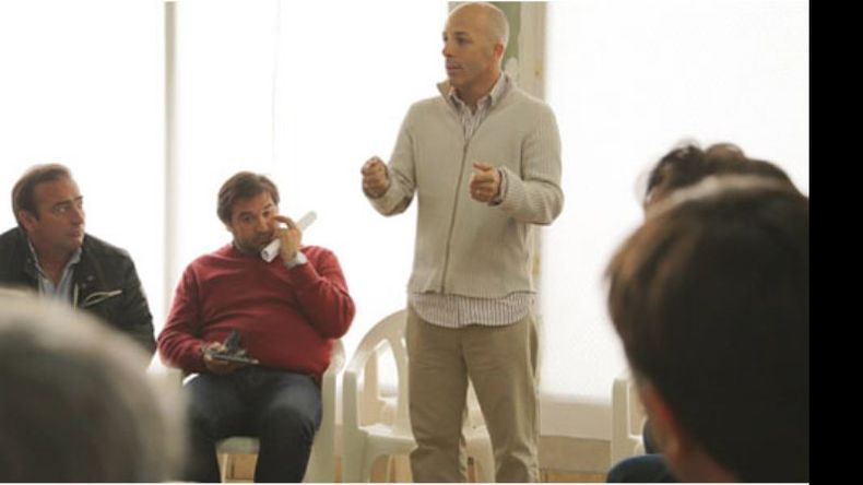 DOBLE TRABAJO. Ducoté combina sus tareas de concejal y de intendente electo..