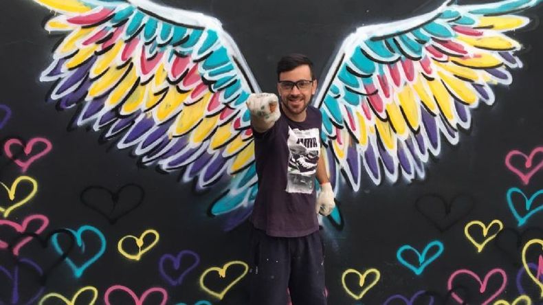Puesta en marcha. Los chicos de Mermelada están ultimando los detalles de cara a la inauguración del espacio cultural. En la foto, Nicolás Pavón. .