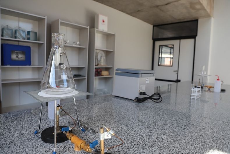 Laboratorio de la Escuela Técnica Nº4.