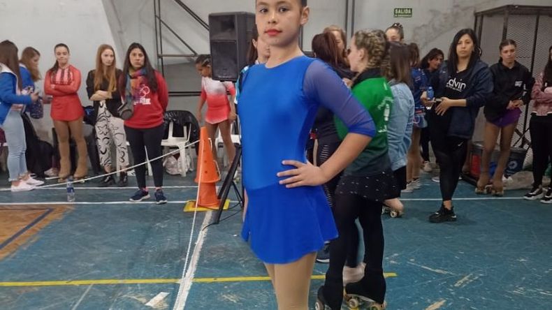 Mía Ayala, medalla de plata en Patín..