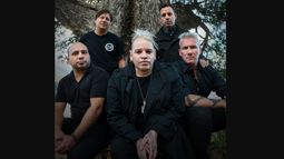 Cabezones llega a K-Pelusz. Cabezones llega a K-Pelusz.