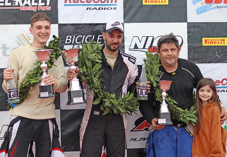 TERCERO. Cordone se subió al último escalón del podio en la TC1100, con Fernández y D’Angelo.