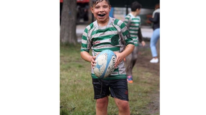 La sonrisa de un pibe de El Bosque. .