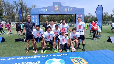 El equipo de Transur de Pilar en el predio Lionel Messi de AFA, en Ezeiza.