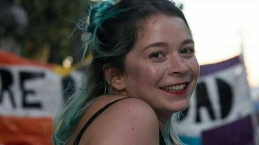 liberaron a sasha lyardet, la joven pilarense que estaba detenida tras la protesta en el congreso